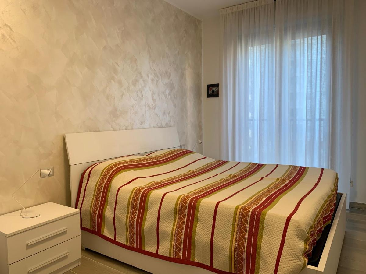Trilocale In Zona Bocconi/Navigli Apartman Milánó Kültér fotó